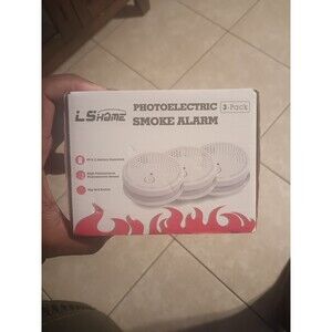 LS Home Photoelectric Smoke Alarm 9V Battery Operated 3 Pack - New In Box